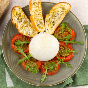 Salată burrata 